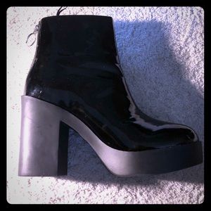 Size 38 (8) Divided Sky High Booties